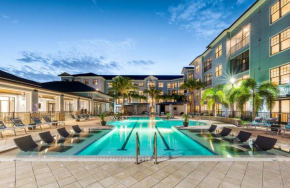 Full Apartment, 15 Min to Parks,Pet-Friendly, King Bed & Lots of Amenities
